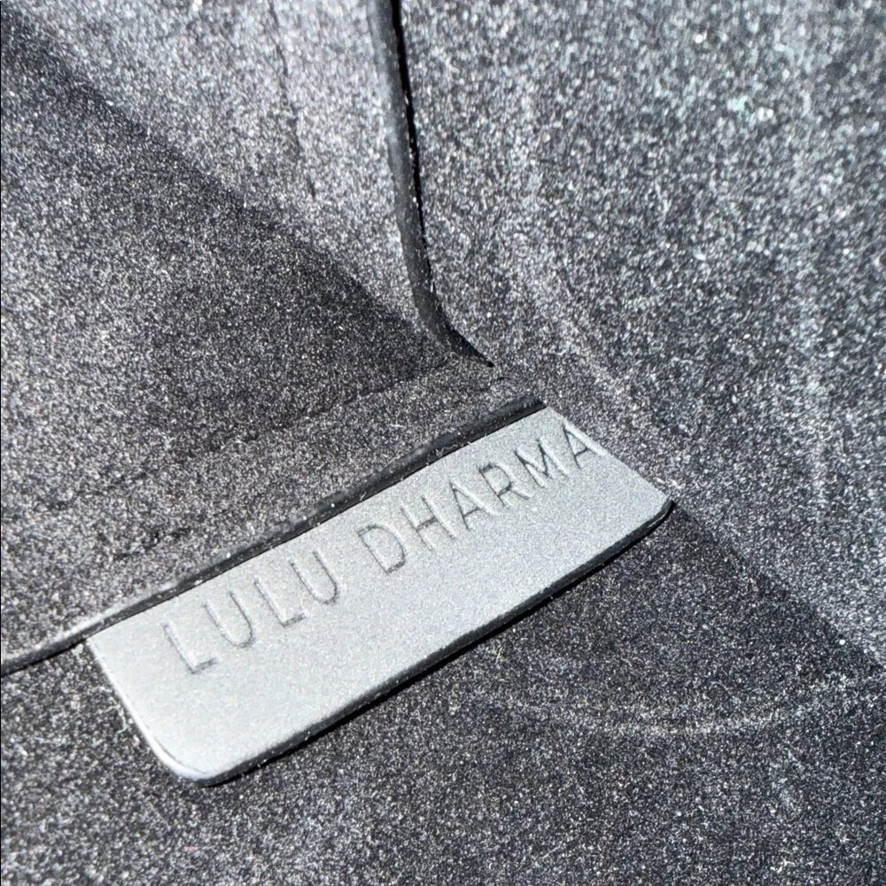 Lulu Dharma tall bag.